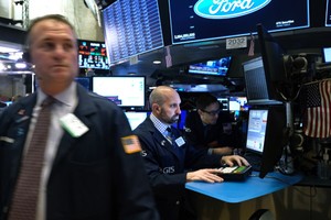 Giao dịch chứng khoán khối ngoại ngày 17/5: Tiếp tục xả mạnh bluechip